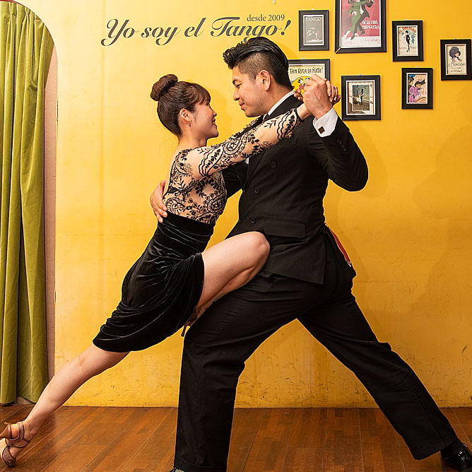 Dulce and Leo photo 3